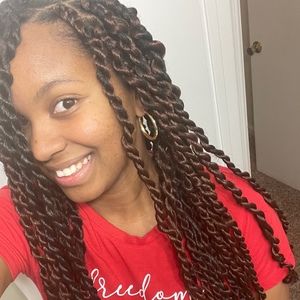 Meet your Posher, Tequioya